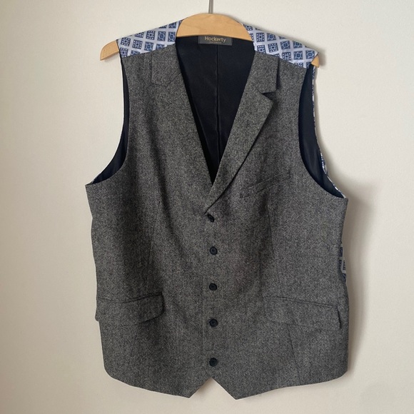 Tailored Vest - Picture 1 of 6